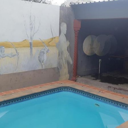 African Sky Guesthouse Windhoek Ngoại thất bức ảnh