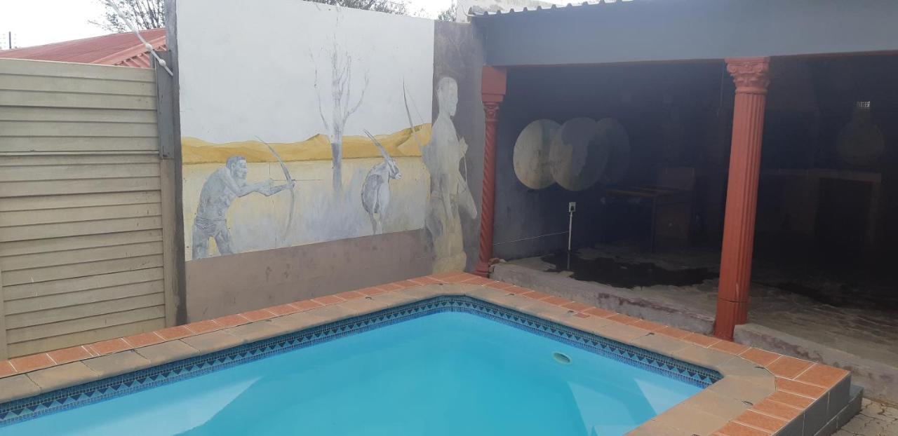 African Sky Guesthouse Windhoek Ngoại thất bức ảnh